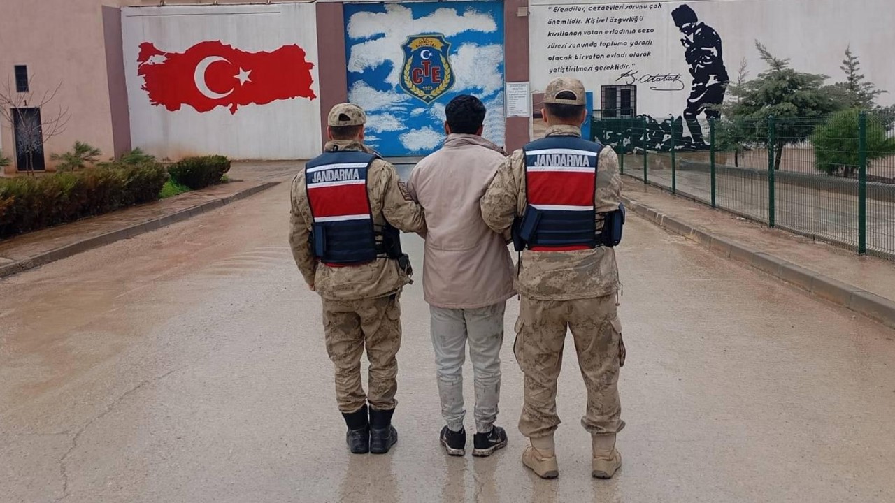13 yıl kesinleşmiş hapis cezasıyla aranan şahıs yakalandı
