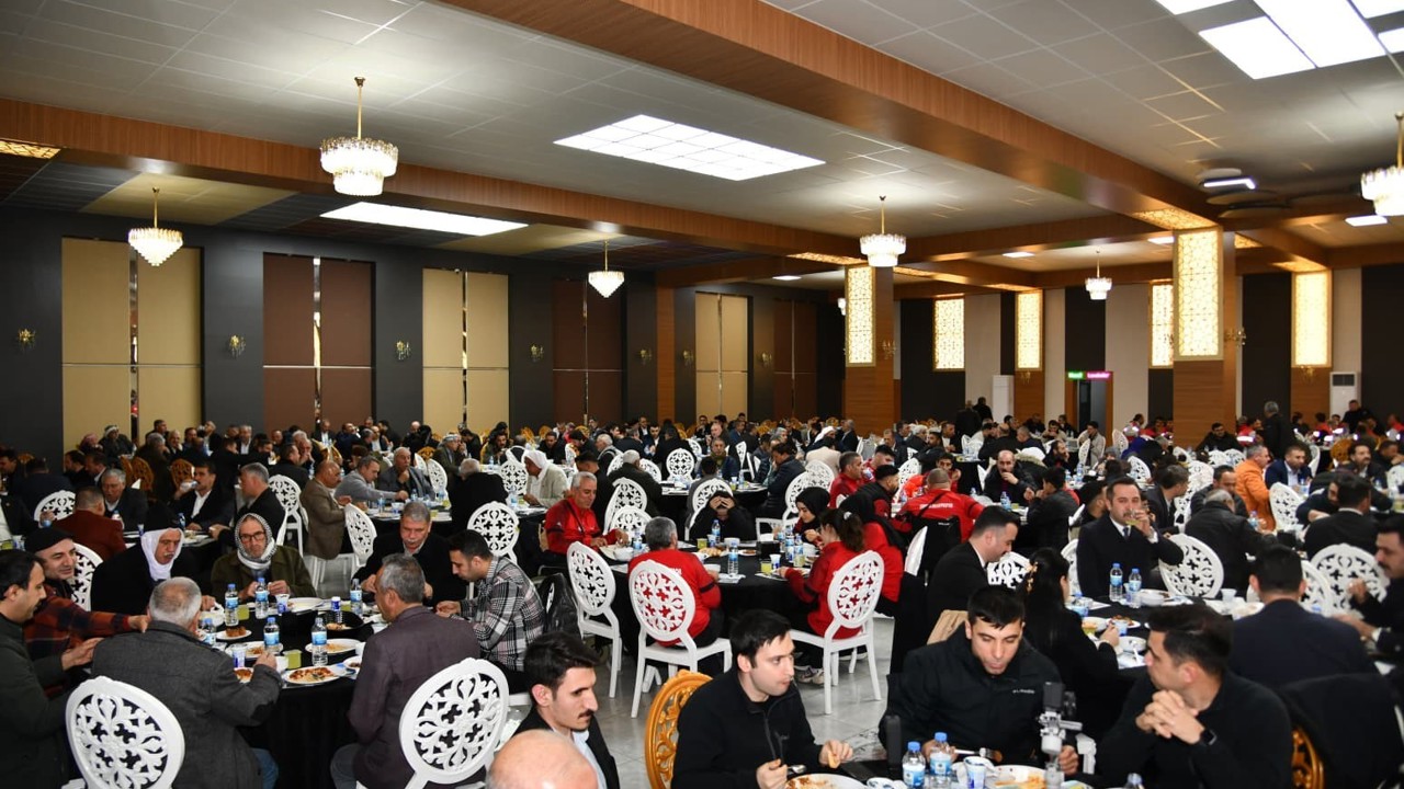 Vali Şıldak iftarda Sivereklilerle buluştu
