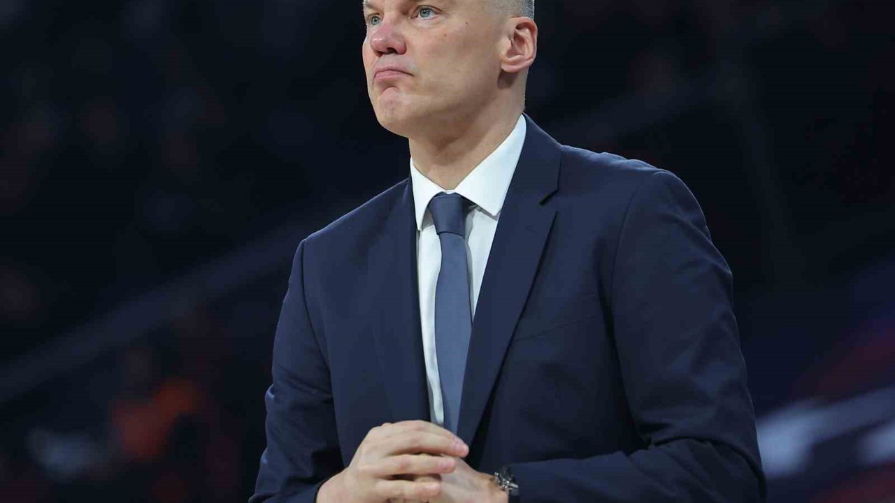 Fenerbahçe Beko Başantrenörü Jasikevicius, Dubai’de mahsur kaldı
