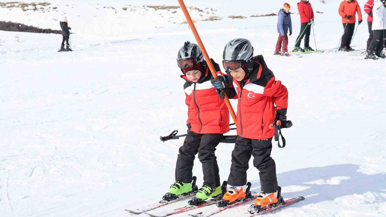 Bitlis’te kayak altyapısına akademik destek
