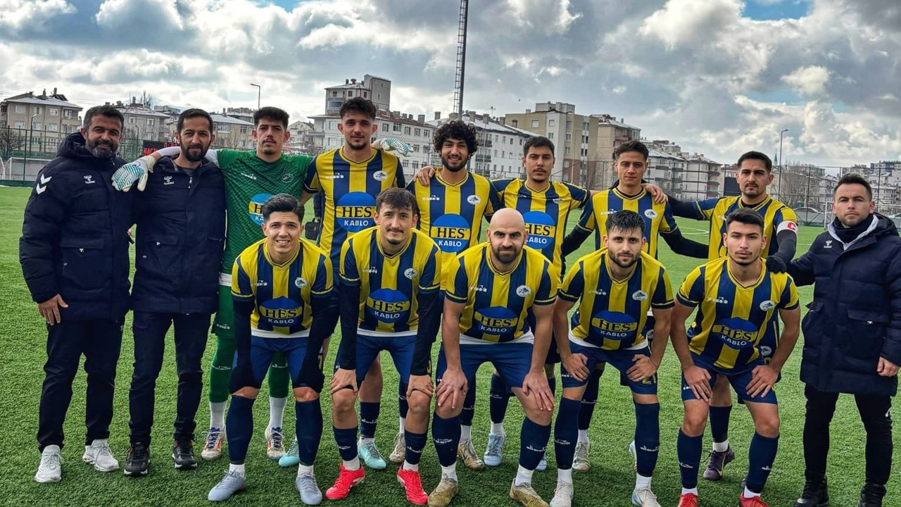 Hacılar Erciyesspor adım adım zirveye
