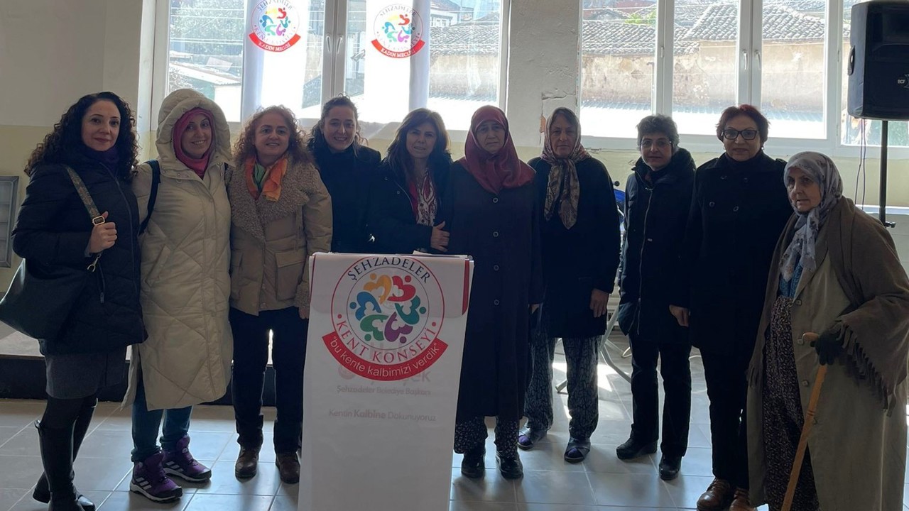 Şehzadeler Belediyesi Ve Kent Konseyi’nden kadın sağlığına anlamlı seminer
