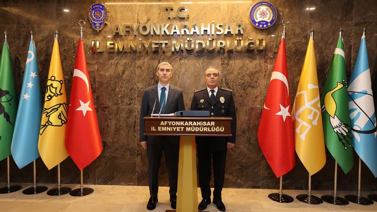 Vali, kentin asayiş durumuyla ilgili brifing aldı
