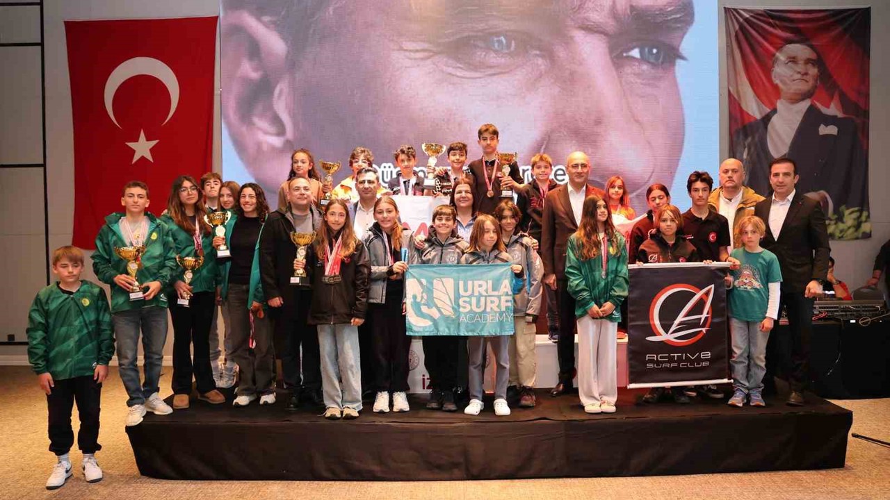 Valilik Kupası Yelken Yarışları Foça’da yapıldı
