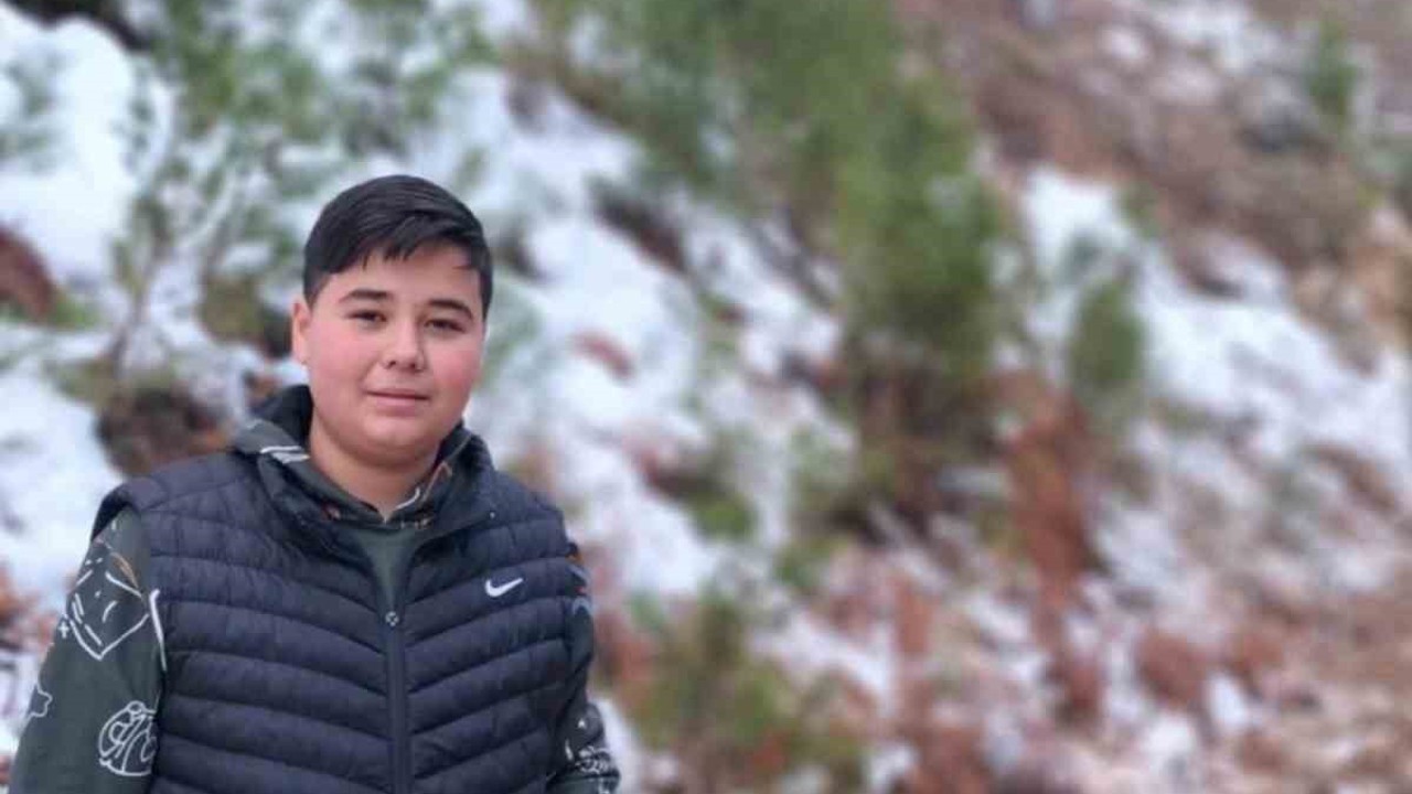 Kazada ağır yaralanan 16 yaşındaki genç, 19 günlük yaşam mücadelesini kaybetti
