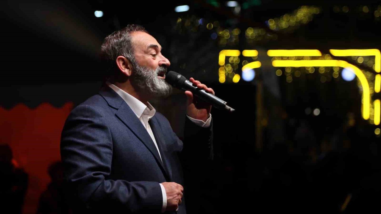 Şair Dursun Ali Erzincanlı Kağıthane’de gönüllere hitap etti
