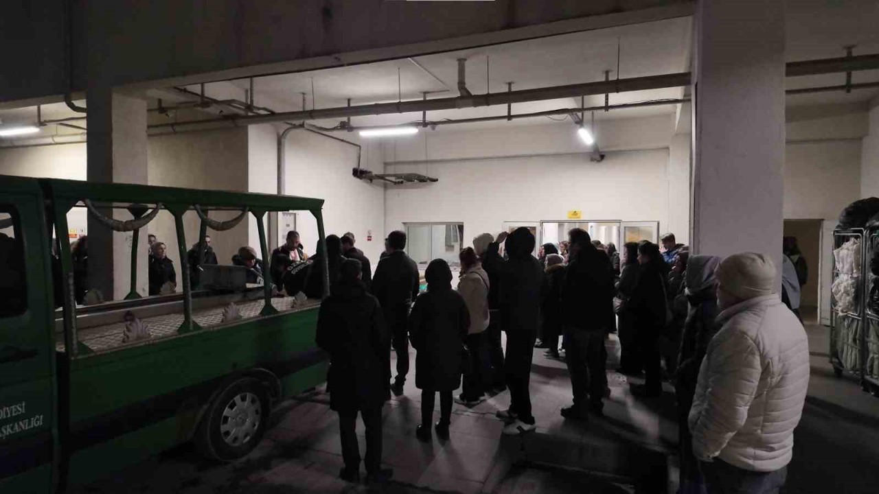 Okuldaki saldırıda hayatını kaybeden Fatmanur öğretmenin cenazesi adli tıpa gönderildi
