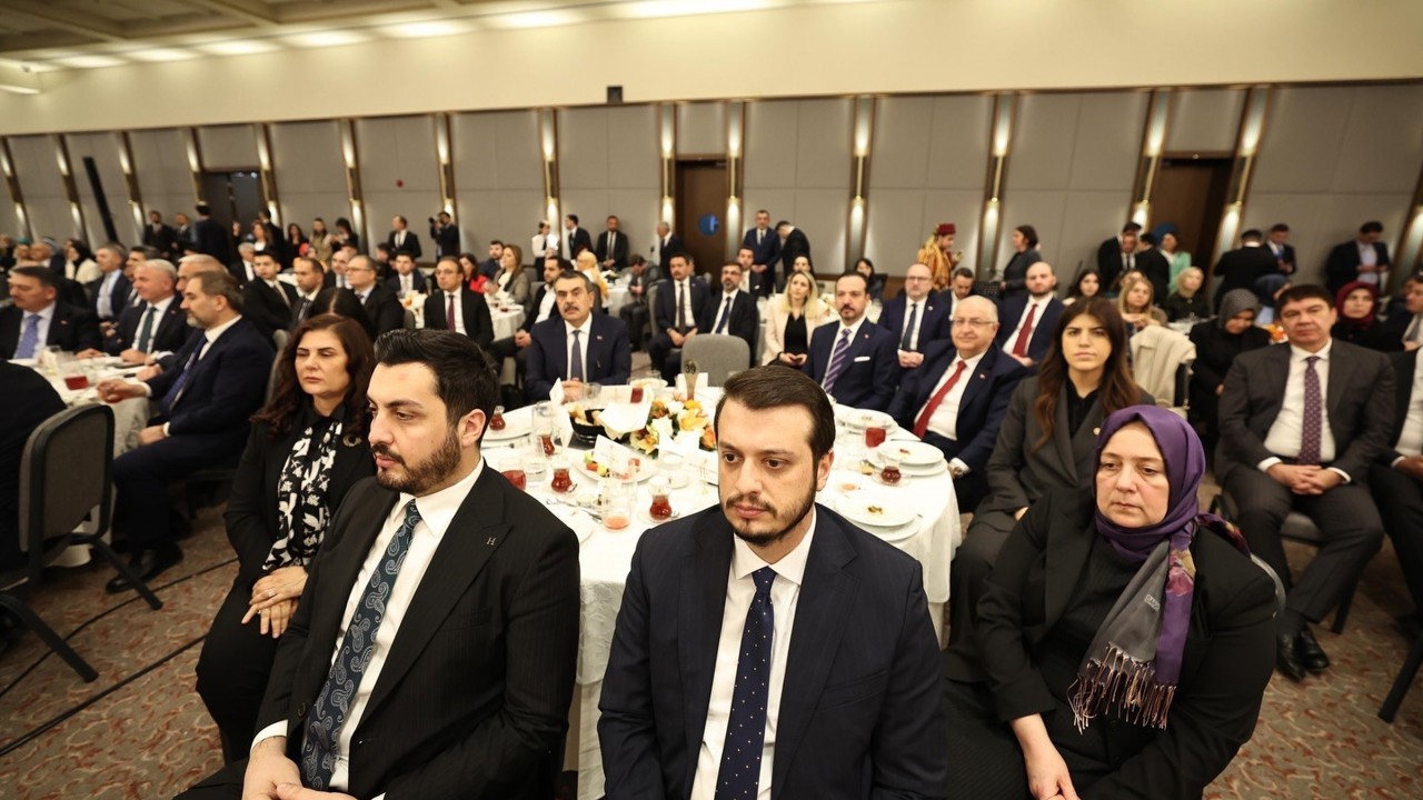 Cumhurbaşkanlığı iftarında Çerçioğlu’ndan ’hizmet’ mesajı
