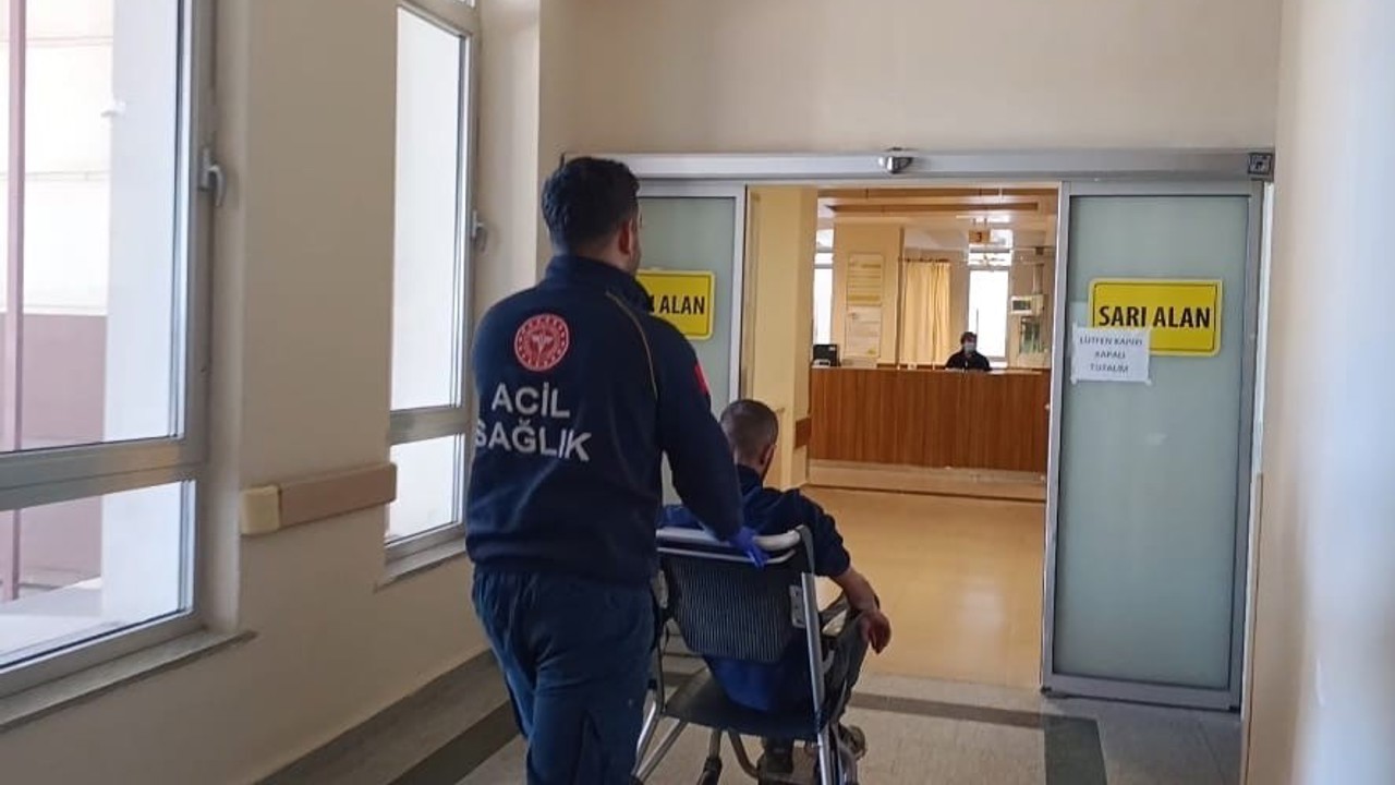 Devrilen motosikletin sürücüsü yaralandı
