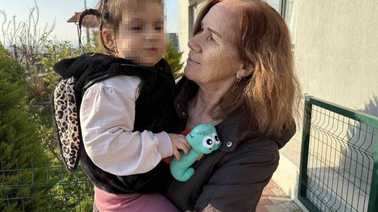 İzmir’de köpek dehşeti: 3 yaşındaki Ada’nın yüzü pençe ve ısırıkla dolu
