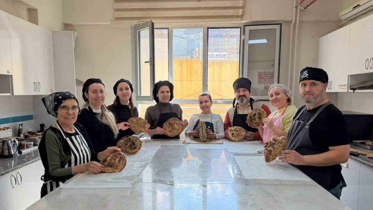 Halk Eğitim kursiyerleri pişirdi, ihtiyaç sahiplerinin sofraları bereketlendi
