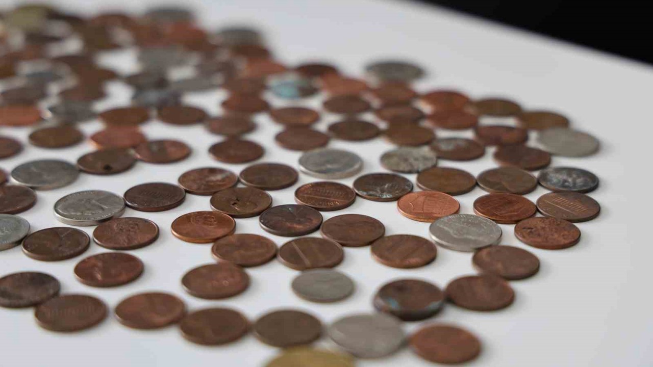 Şehit babası oğlundan kalan koleksiyona gözü gibi bakıyor
