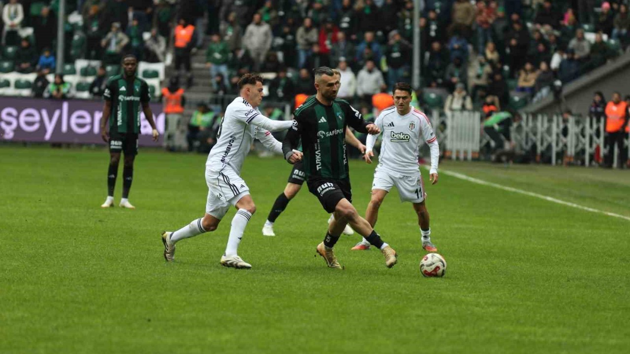 Kocaelispor ligde ikici yarıya daha iyi başladı
