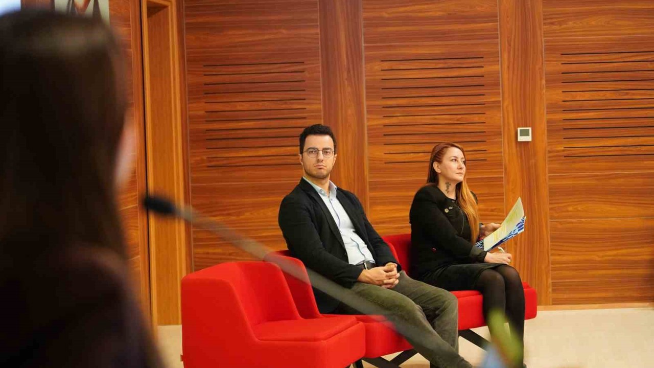 Uzmanlardan ekran bağımlılığında yapay zeka uyarısı
