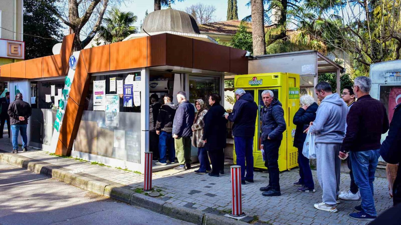 BESAŞ’ın Ramazan pidesine yoğun ilgi
