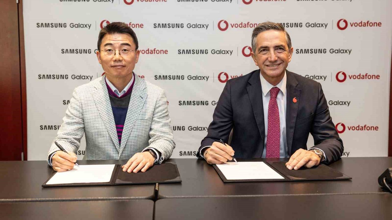 Vodafone ve Samsung’dan Mobil Dünya Kongresi’nde yeni 5G’li cihaz iş birliği

