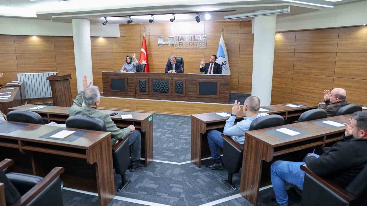 Başkan Özdoğan: "Hacılar’da ciddi bir dayanışma örneği sergiliyoruz"
