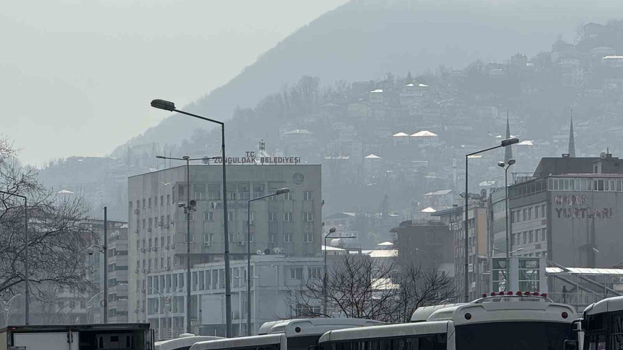 Zonguldak’ta sis etkili oldu
