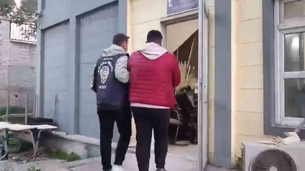 Hatay’da hapis cezaları nedeniyle aranan 3 kişi tutuklandı
