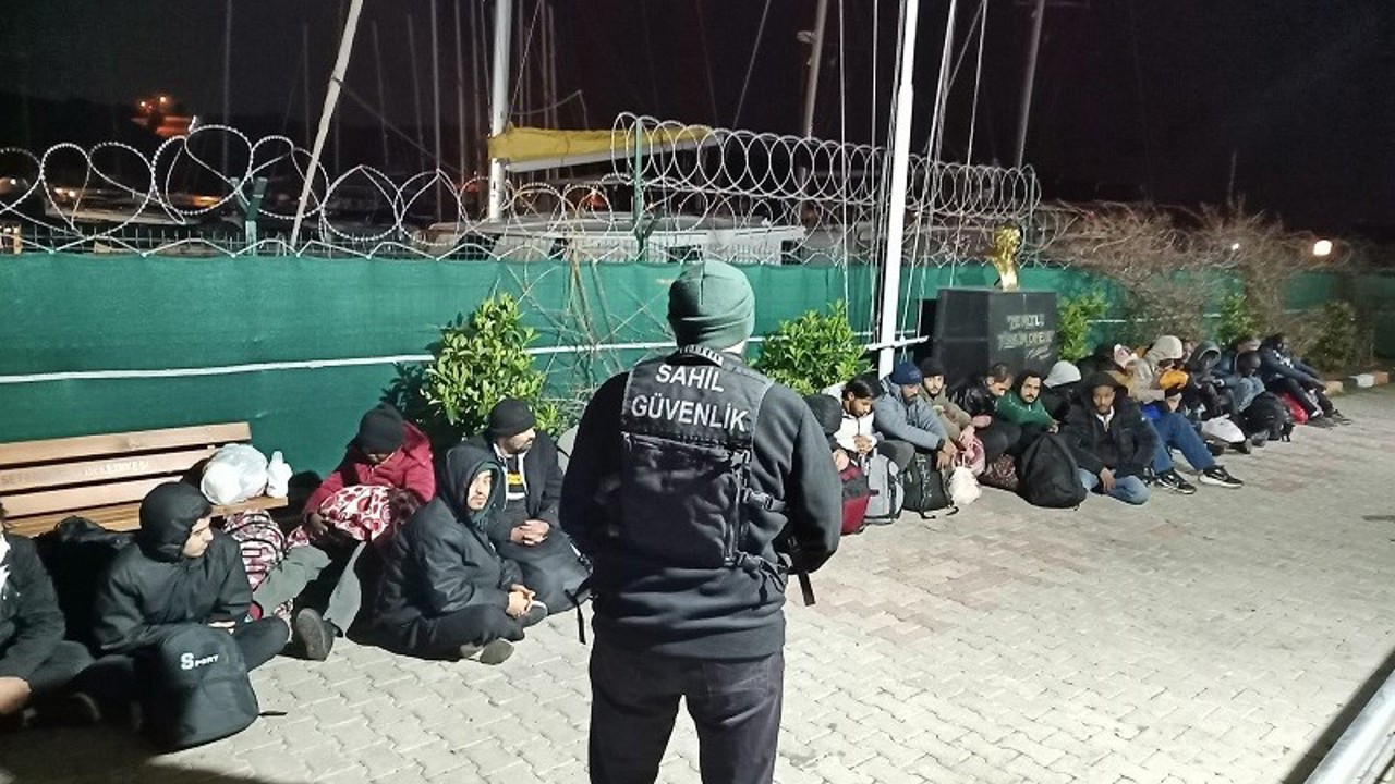 İzmir’de 28 düzensiz göçmen yakalandı
