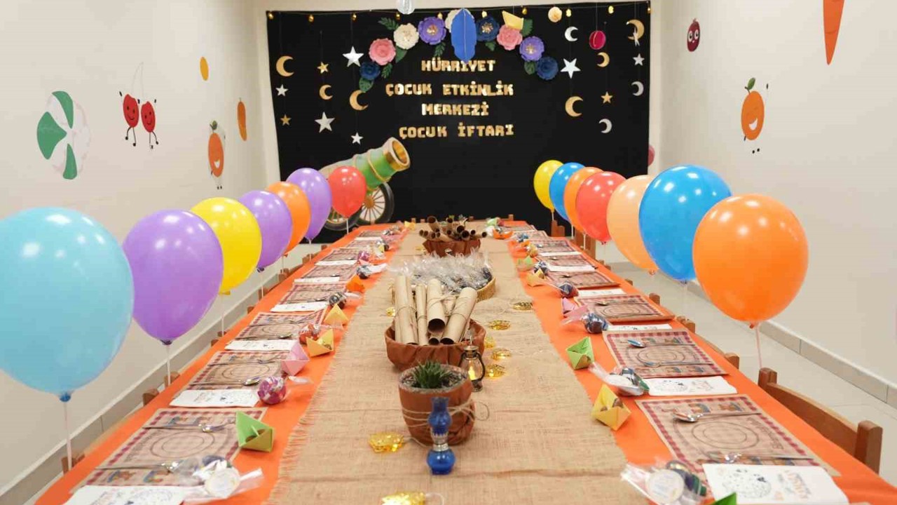 Gaziosmanpaşa’da çocuklar tekne orucu tutmanın heyecanını yaşadı
