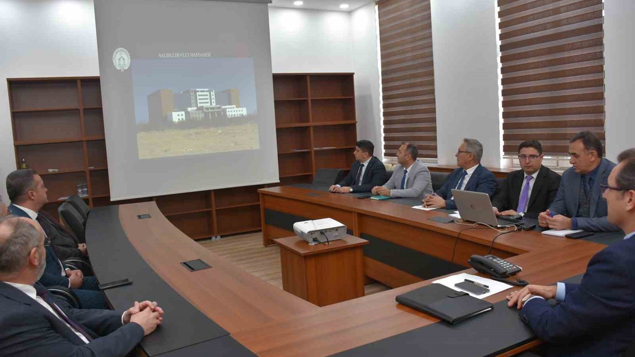 Salihli’de Mart ayı kamu yatırımları ve hizmetleri masaya yatırıldı
