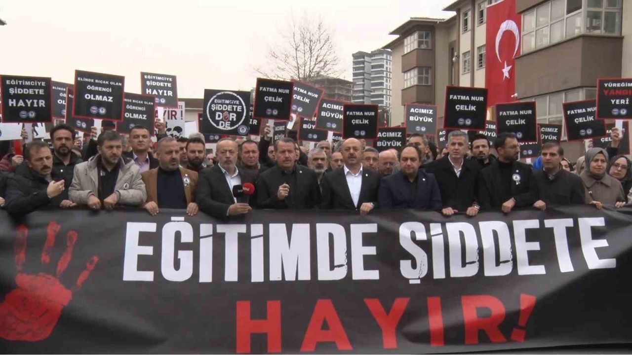 Memur-Sen’den Fatma Nur öğretmenin ardından okullarda can güvenliği çağrısı: "İdareten güvenlik değil, hakikaten güvenlik sağlanmalı"
