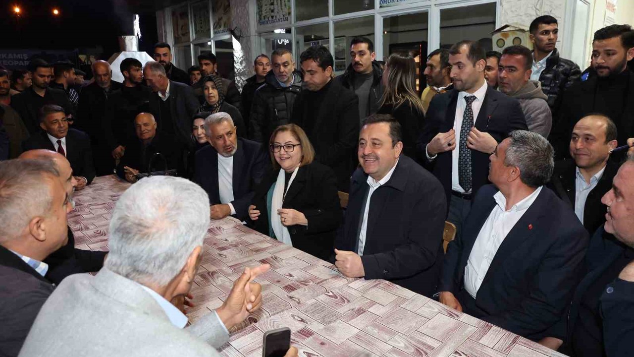 Şahin, Karkamış’ta vatandaşlarla iftarda buluştu
