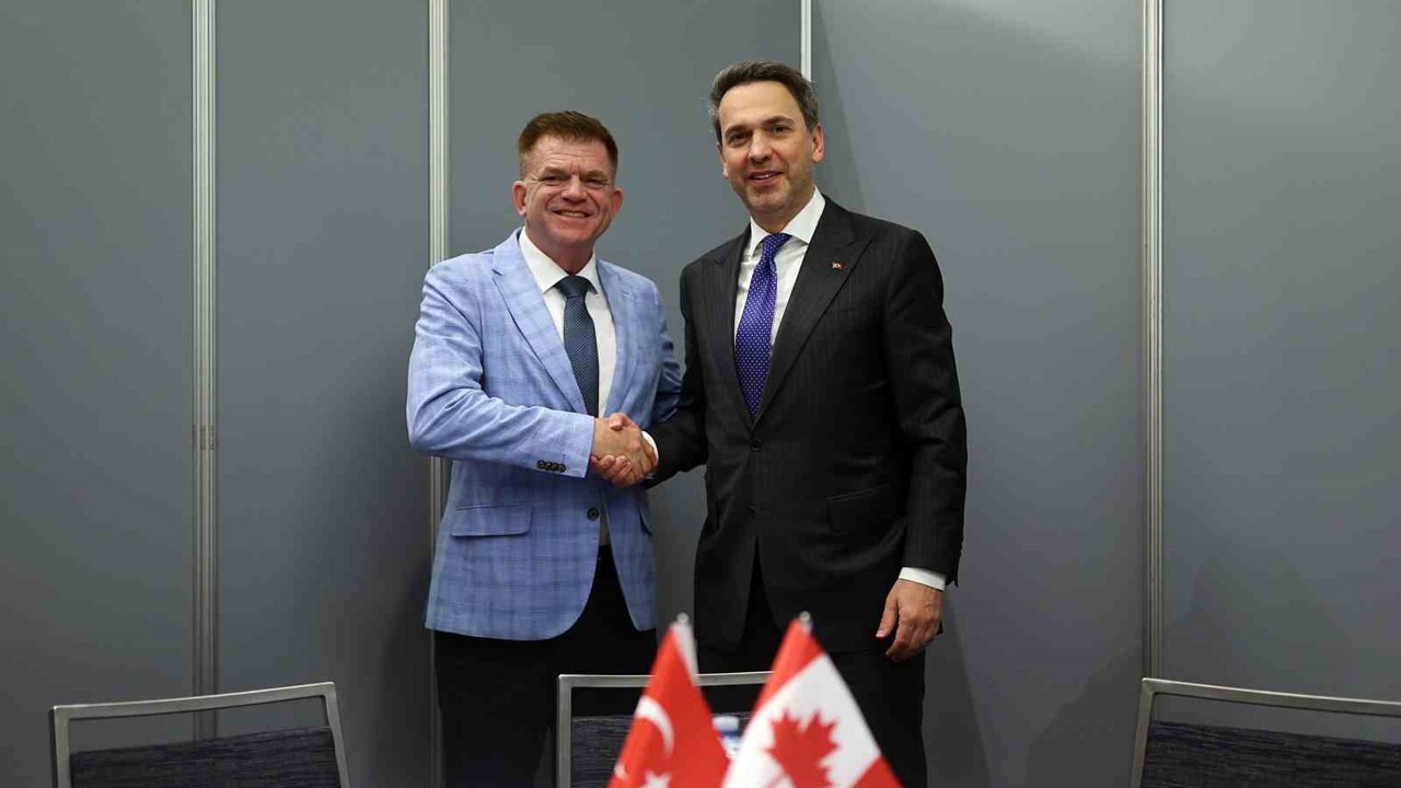 Bakan Bayraktar: "Türkiye Petrolleri ile Eti Maden, Kanada’ya yatırım yapabilir"
