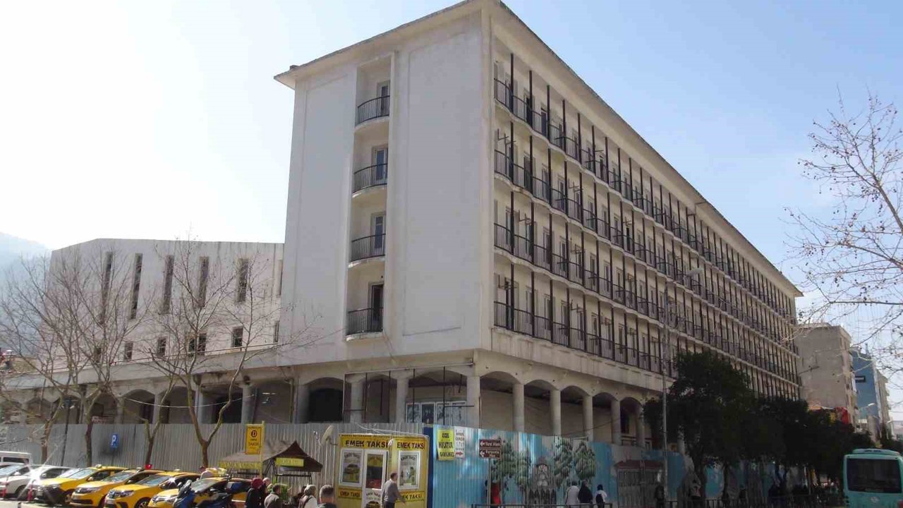 Manisa’nın simgesi ’Beyazfil’ için çağrı
