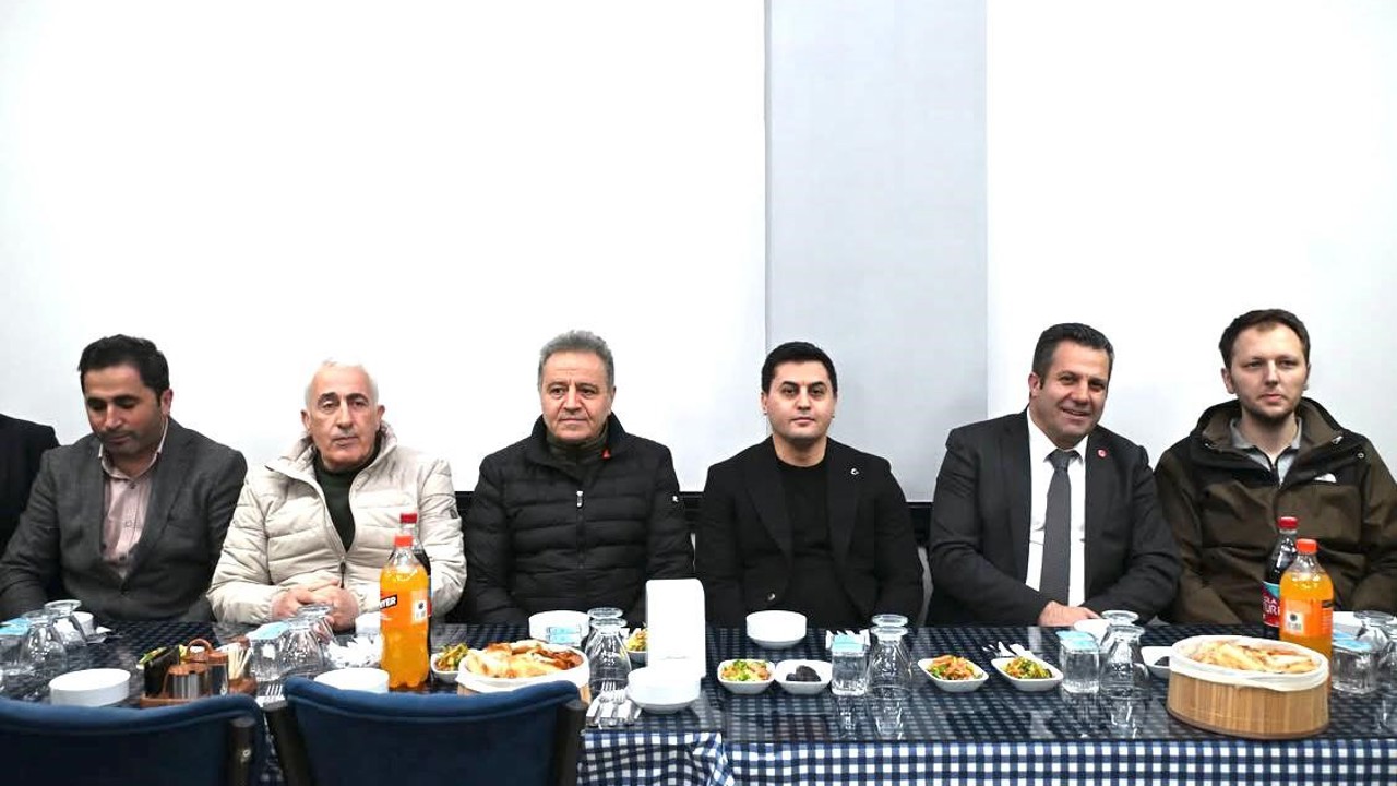 Başkan Yiğider, muhtarlarla iftarda buluştu
