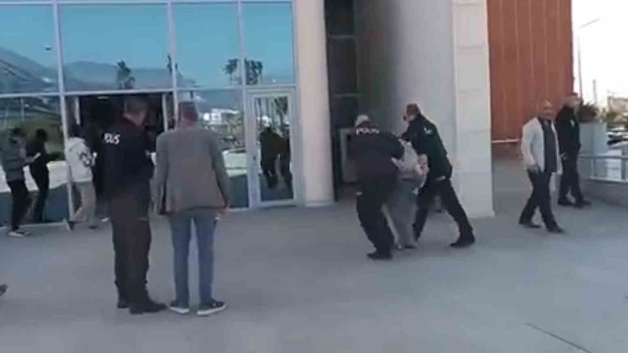 İskenderun’da tehdit olayının şüphelisi tutuklandı
