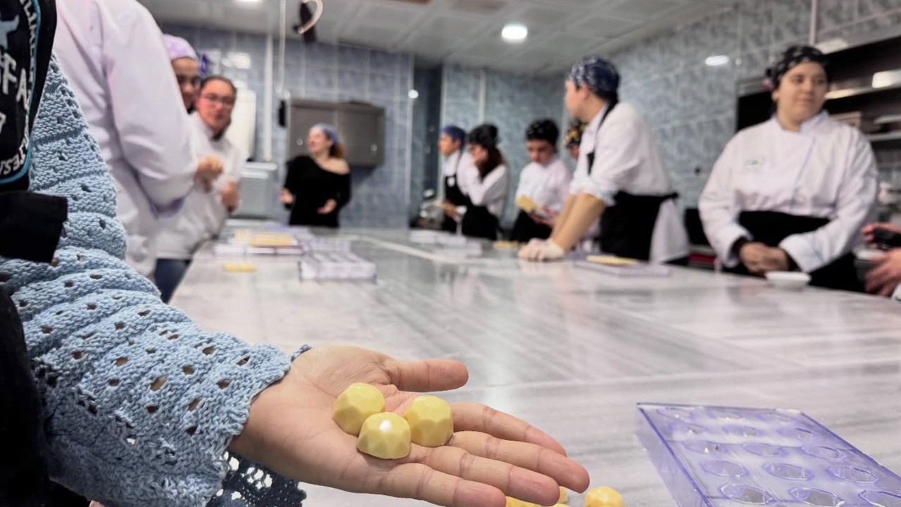 Balıkesir Üniversitesi’nde çikolata atölyesi düzenlendi
