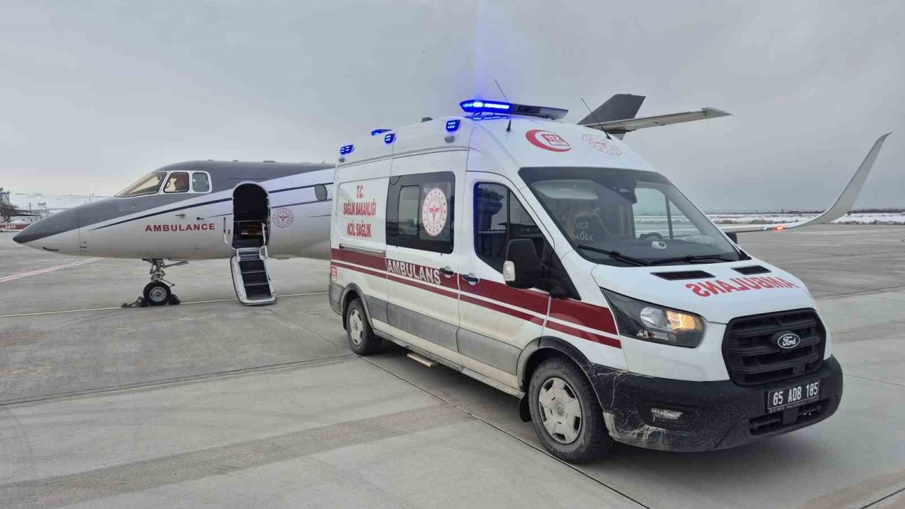 Van’da 3 aylık bebek uçak ambulansla Konya’ya sevk edildi
