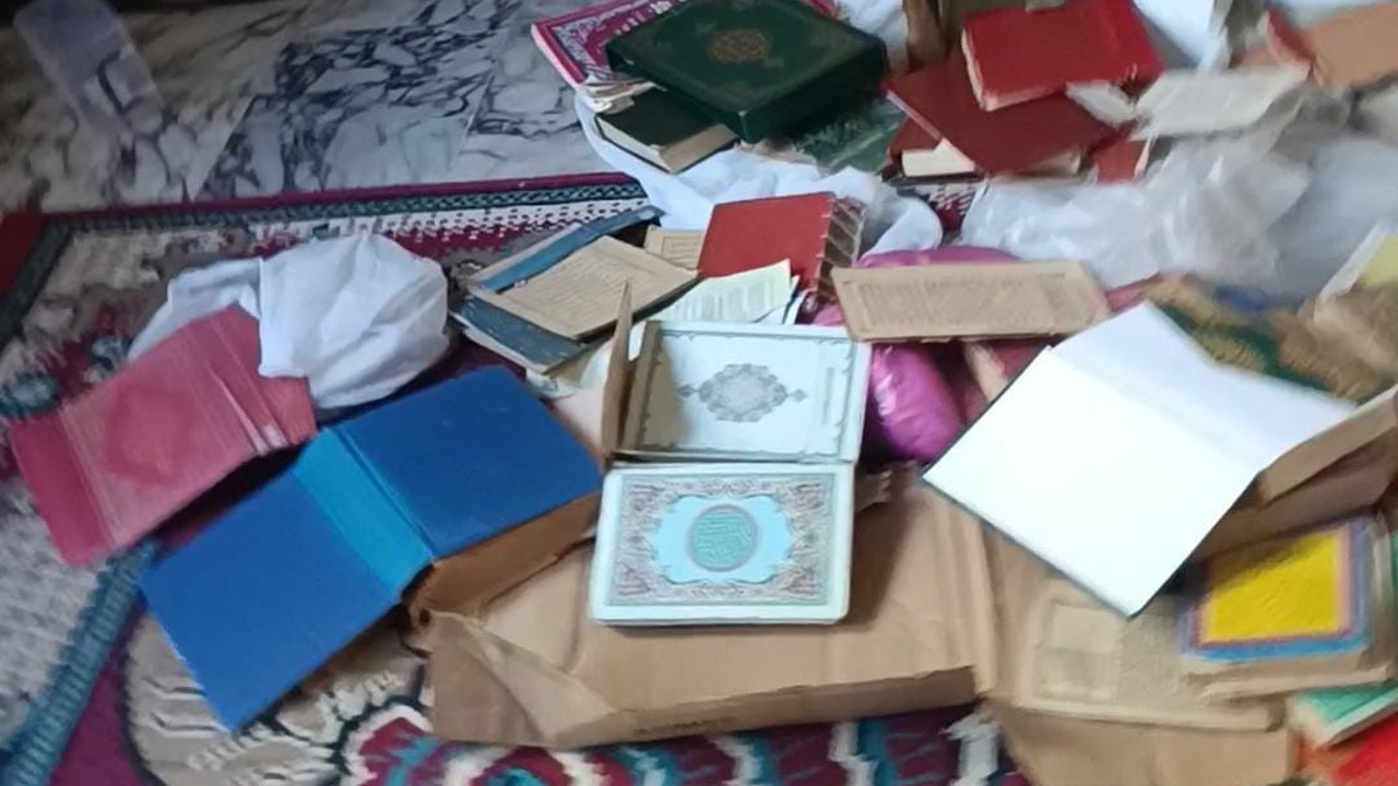 Kur’an kursunu yerle bir edip Kur’an-ı Kerim’lere zarar verdiler
