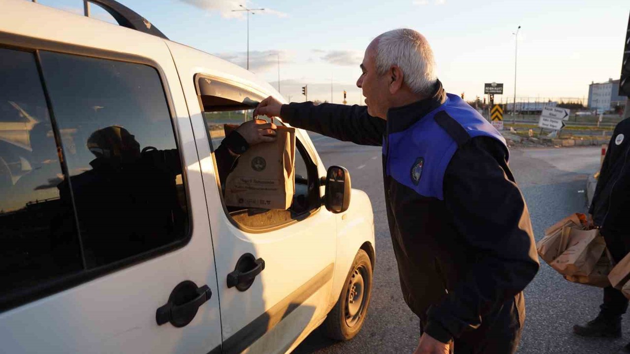 Kahta Belediyesi’nden iftara yetişemeyenlere kumanya desteği
