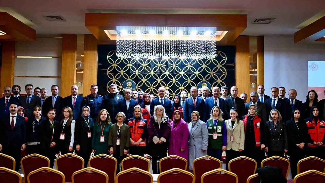 Malatya’da kadına yönelik şiddetle mücadele çalıştayı
