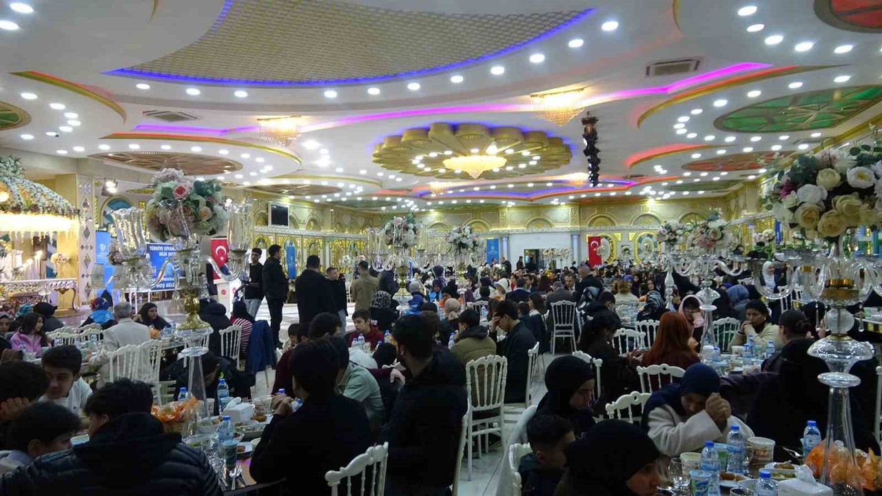 Kilis’te yetim ve öksüz çocuklar için iftar programı
