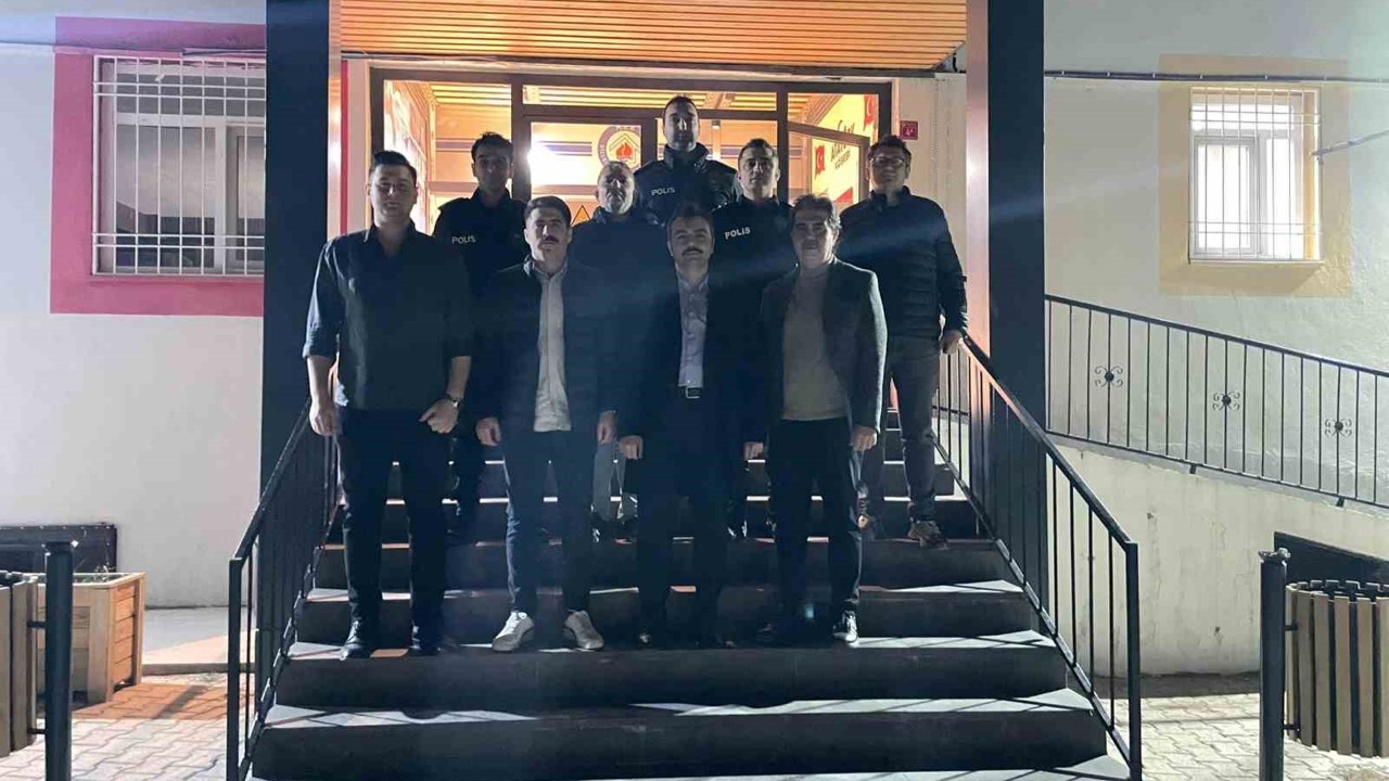 Dicle Kaymakamı Atış, polislerle iftarda bir araya geldi
