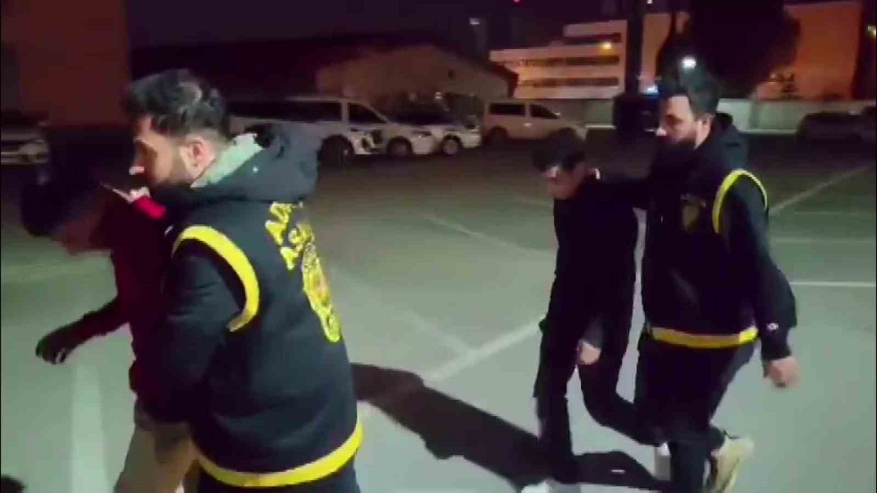 PVC ustasını öldüren 15 yaşındaki tetikçi ve motosikleti süren yaşıtı tutuklandı
