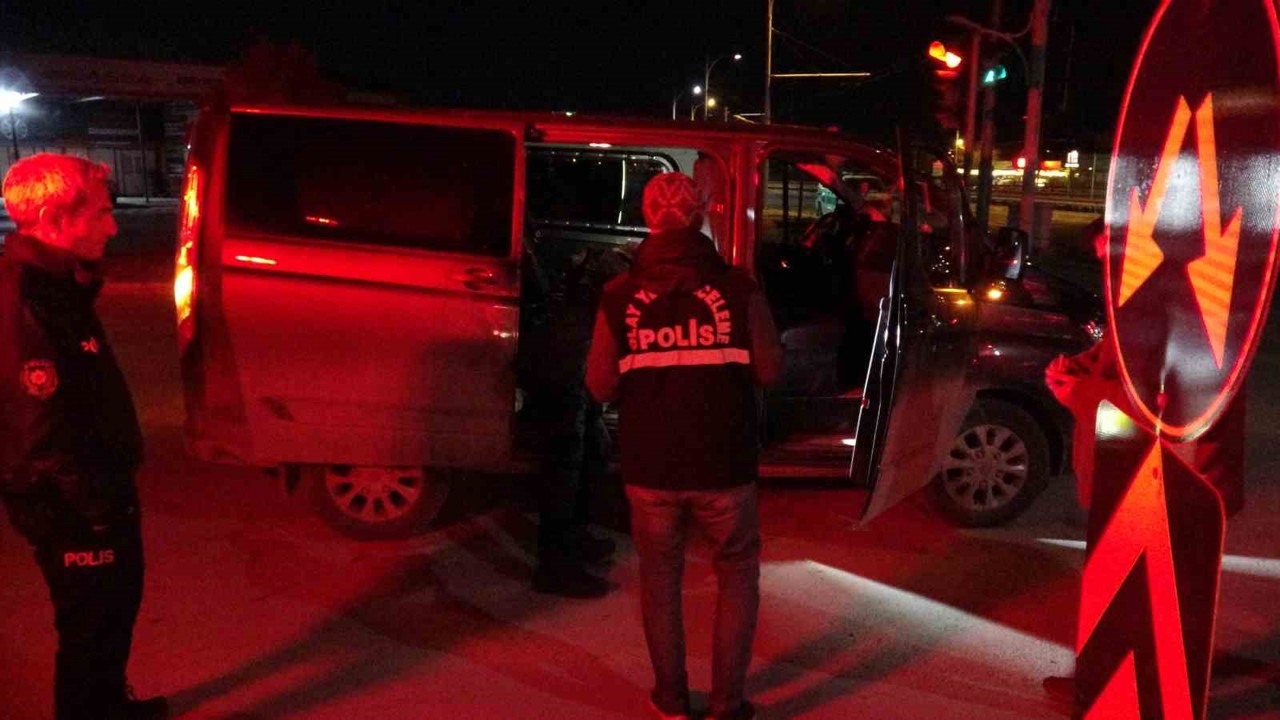 Malatya’da husumetli iki grup arasında çıkan bıçaklı kavgada 1’i ağır 5 kişi yar