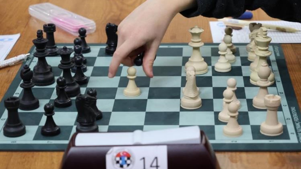 Okul Spor Faaliyetleri Satranç Küçükler İl Birinciliği Bilecik’te devam ediyor
