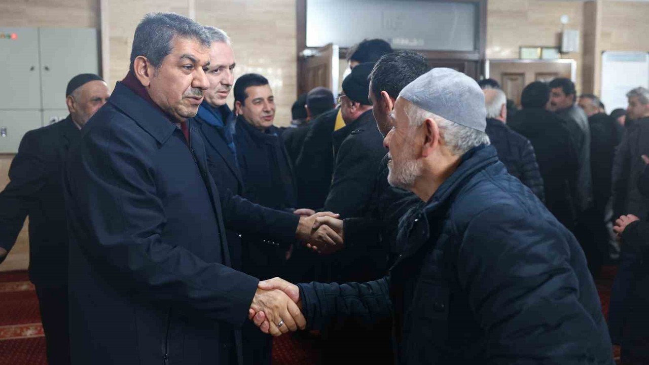 Esenler’de Enderun teravih geleneği yaşatılıyor
