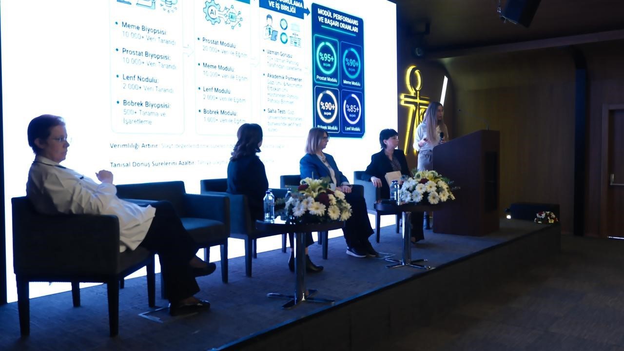 ‘Sağlığa Yön Veren Kadınlar’ panelinde bilim ve mühendislikte kadının gücü konuşuldu
