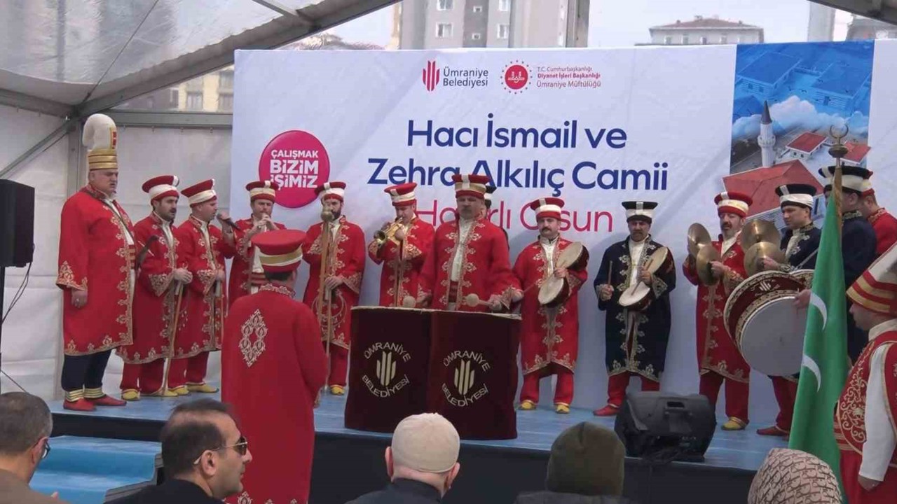 Ümraniye’de Hacı İsmail ve Zehra Alkılıç Camii dualarla ibadete açıldı
