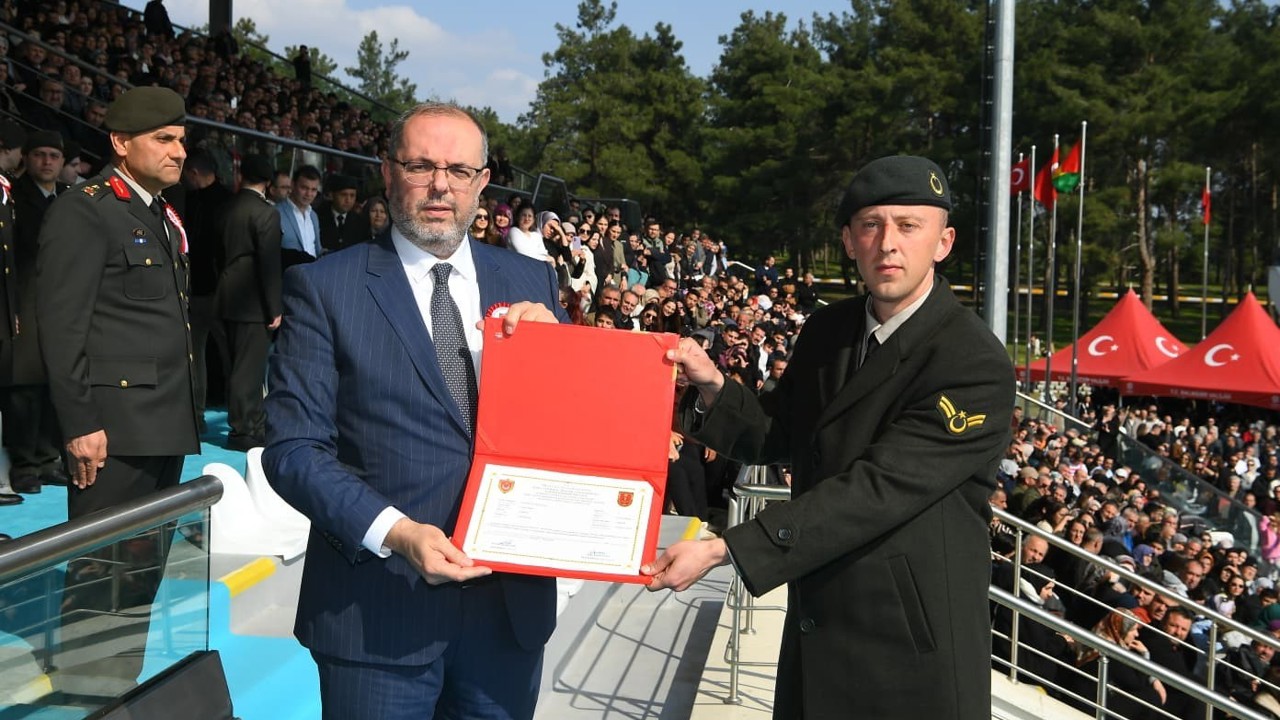 Yeni astsubaylar mezun oldu
