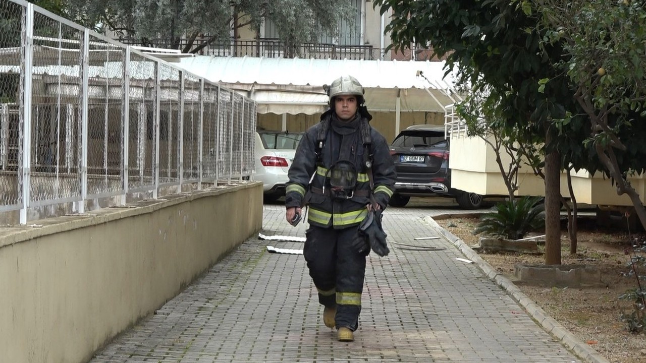 Alanya’da apartman dairesinde yangın çıktı
