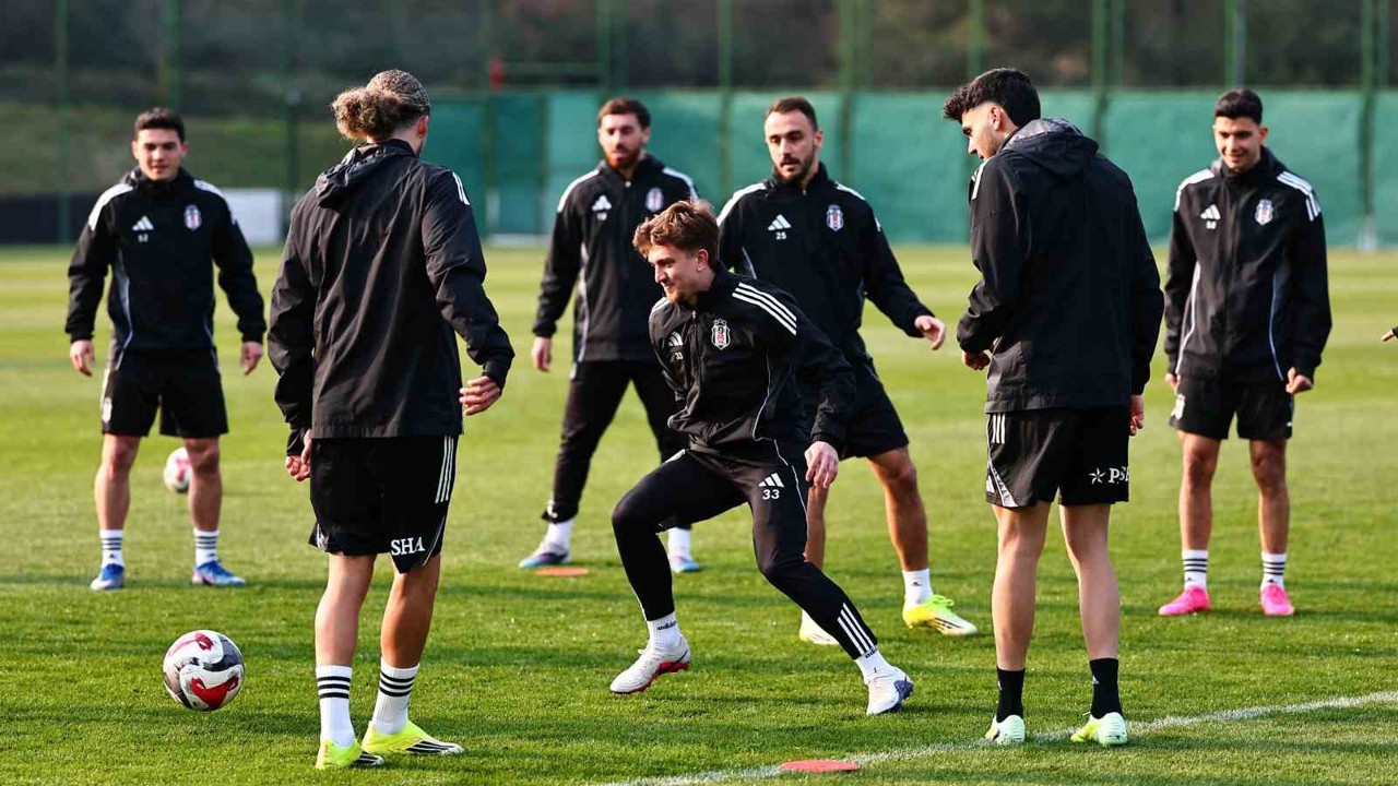 Beşiktaş, Galatasaray maçı hazırlıklarını tamamladı
