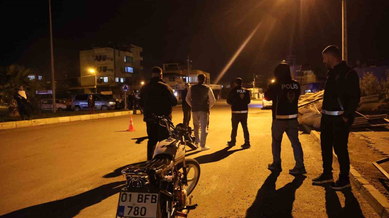 Kasksız sürücüden polise ilginç teklif: "Cezayı bana değil, plakaya yazın"
