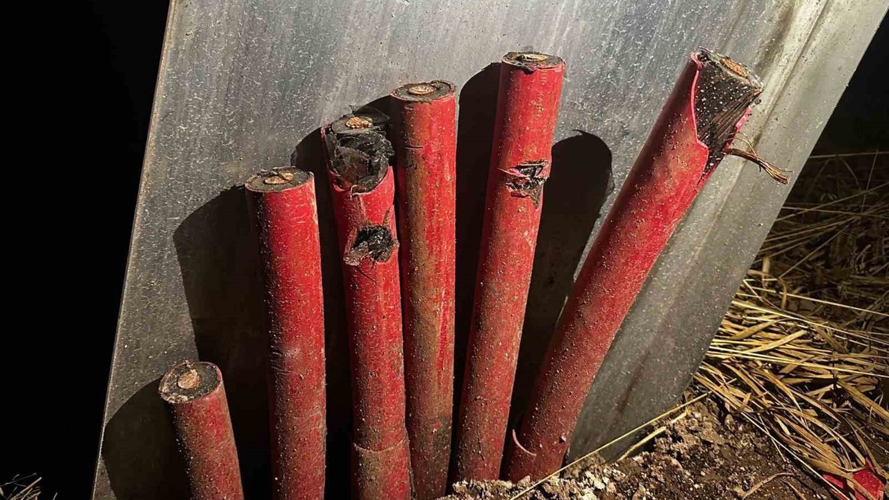 Vinç kiralayarak 1 milyon TL’lik kablo çaldılar
